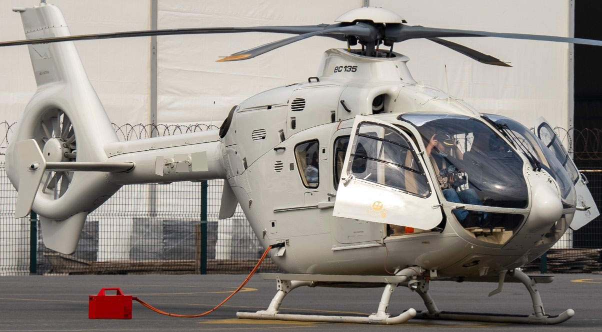 REDBOX RB75A.HAWKER AERO 2680 Portable ground power unit aircraft for AIRBUS AS365N helicopter